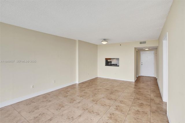 1470 NE 123rd Street A1213, North Miami, FL 33161