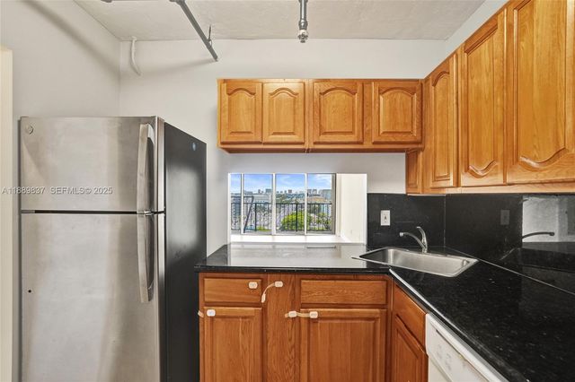 1470 NE 123rd Street A1213, North Miami, FL 33161