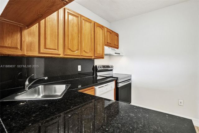 1470 NE 123rd Street A1213, North Miami, FL 33161