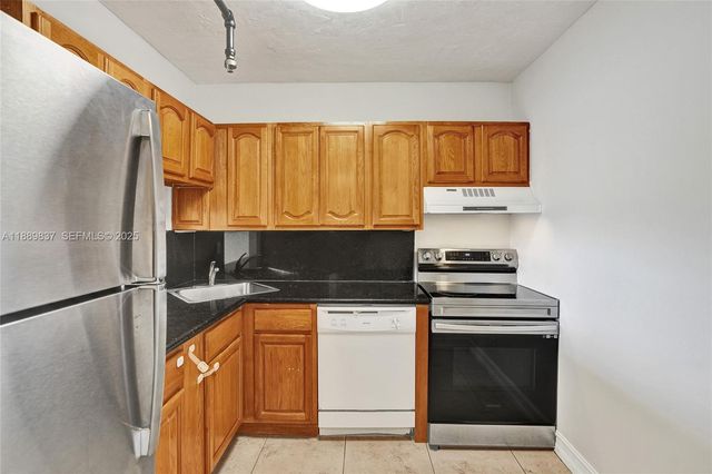 1470 NE 123rd Street A1213, North Miami, FL 33161
