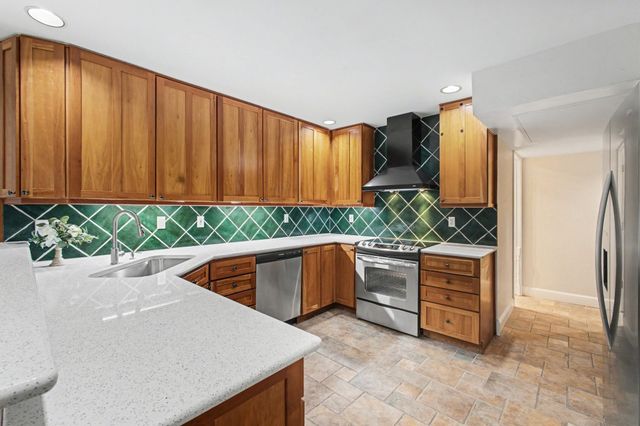 2920 Shady Lake Circle, Carrollton, TX 75006