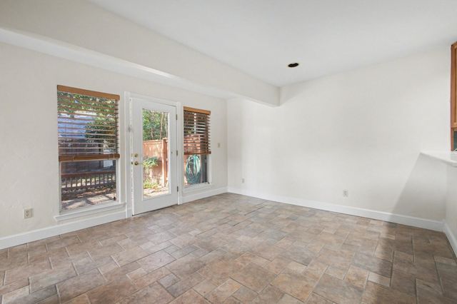 2920 Shady Lake Circle, Carrollton, TX 75006