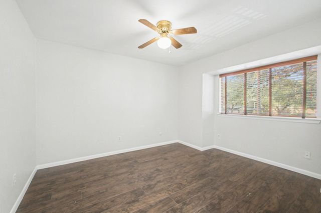 2920 Shady Lake Circle, Carrollton, TX 75006