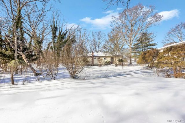 1175 Old Nichols Road, Islandia, NY 11749