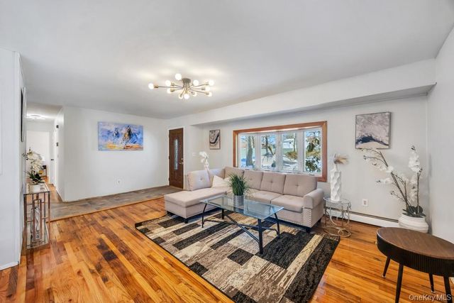 1175 Old Nichols Road, Islandia, NY 11749