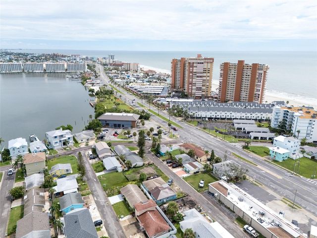 18005 1ST STREET E, St Petersburg, FL 33708