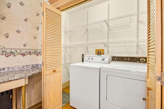 69 East St, South Hadley, MA 01075