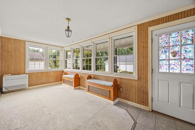 69 East St, South Hadley, MA 01075