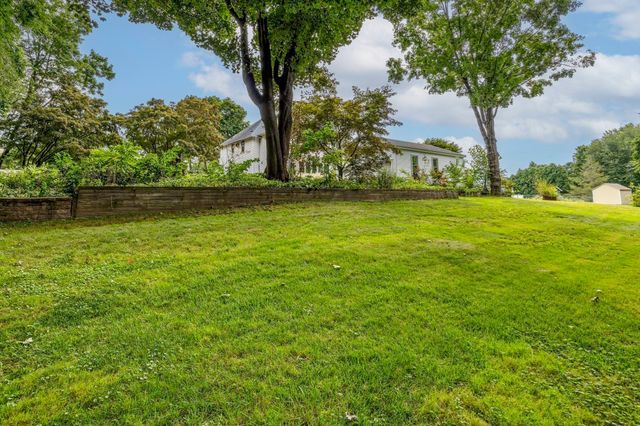 69 East St, South Hadley, MA 01075