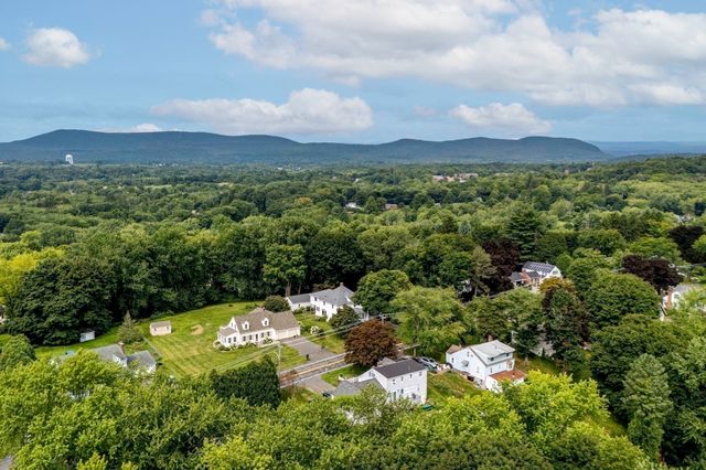 69 East St, South Hadley, MA 01075