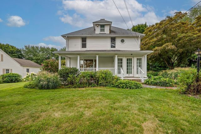 69 East St, South Hadley, MA 01075