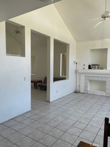 985 Windsong, San Jacinto, CA 92582