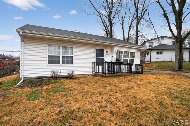 1209 Northdale Avenue, St Louis, MO 63138
