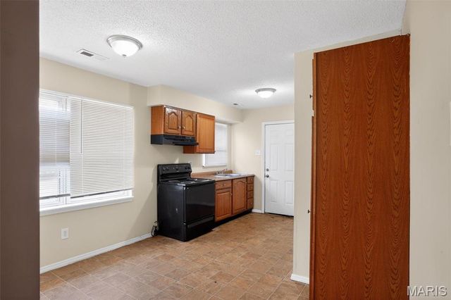 1209 Northdale Avenue, St Louis, MO 63138