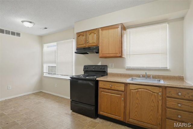 1209 Northdale Avenue, St Louis, MO 63138