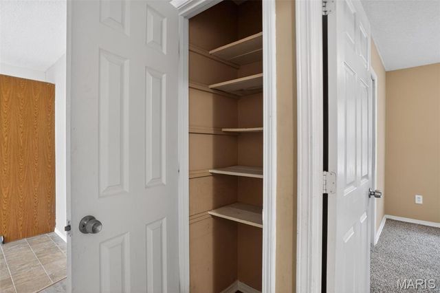 1209 Northdale Avenue, St Louis, MO 63138