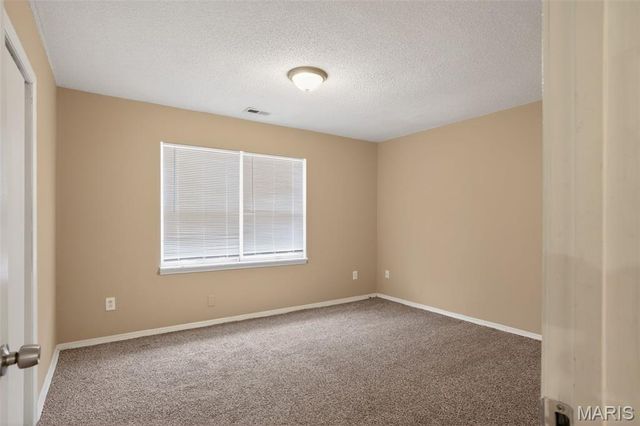 1209 Northdale Avenue, St Louis, MO 63138