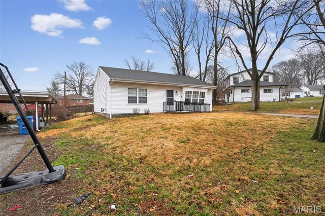 1209 Northdale Avenue, St Louis, MO 63138