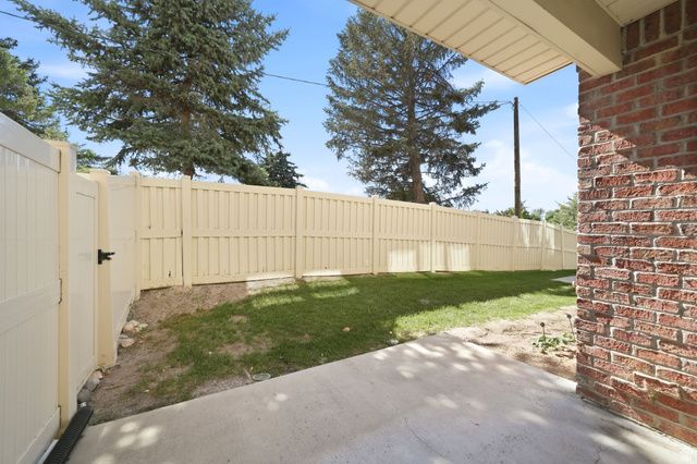 4768 S RUTH MEADOWS CV, Millcreek, UT 84117