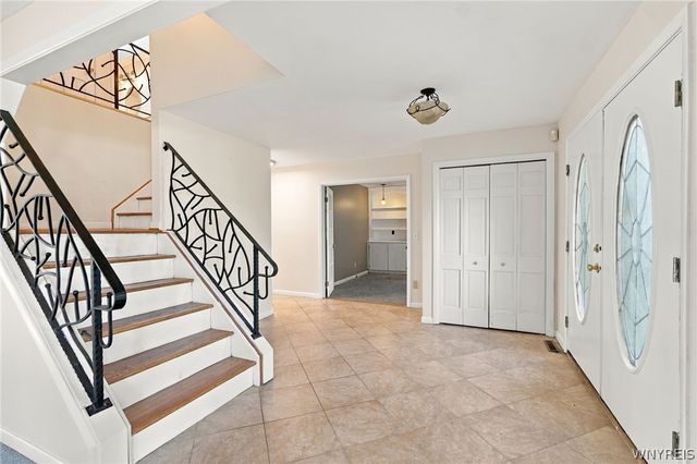 5553 Hidden Pines Court, Clarence, NY 14221
