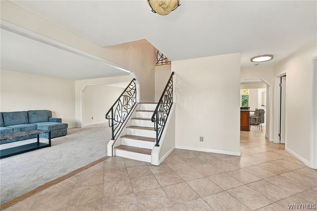 5553 Hidden Pines Court, Clarence, NY 14221