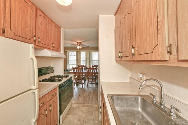 57 Artist Lake Drive, Middle Island, NY 11953