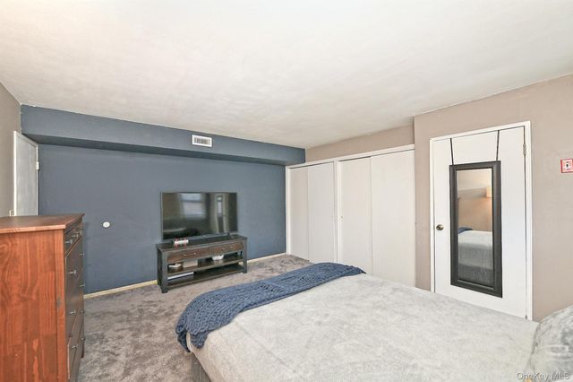 57 Artist Lake Drive, Middle Island, NY 11953