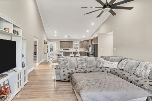 3141 Heather Glenn Drive, Maryville, TN 37801