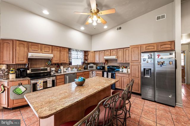 3620 CREAMERY RD, Bensalem, PA 19020