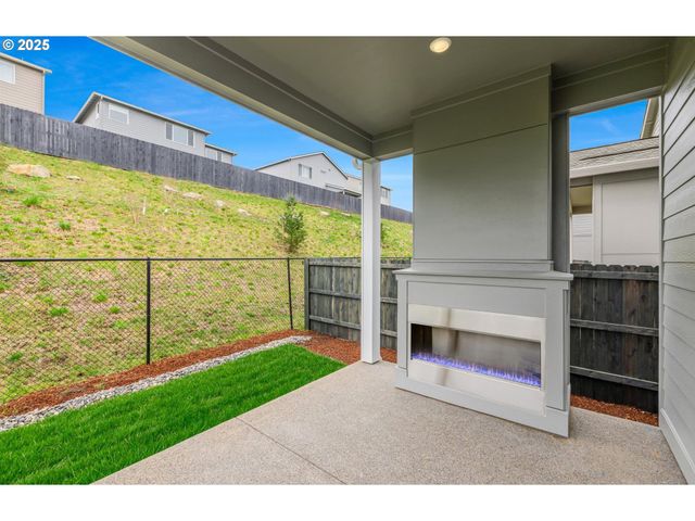 364 W MAPLE St, Washougal, WA 98671
