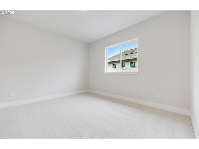 364 W MAPLE St, Washougal, WA 98671