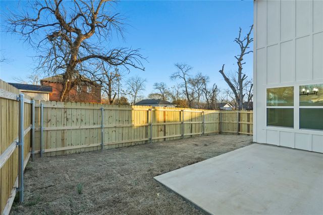 3702 Penelope Street, Dallas, TX 75210