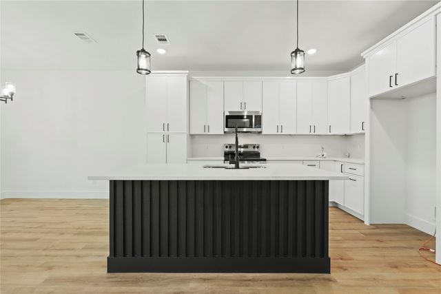 3702 Penelope Street, Dallas, TX 75210