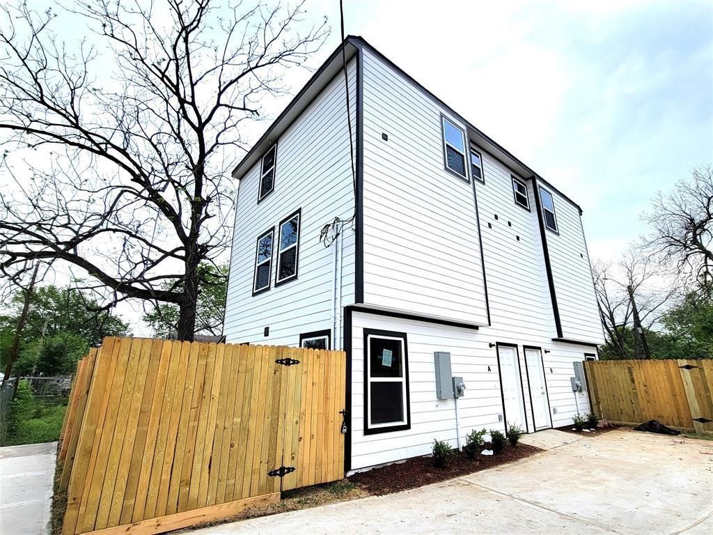 7954 Nashville Street, Houston, TX 77028