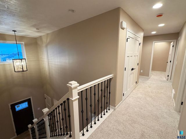 5931 S Spirea Ave Avenue, Sioux Falls, SD 57108