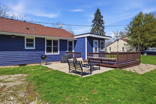 S107W19883 Shore DRIVE, Muskego, WI 53150