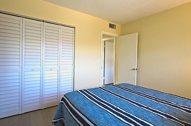 632 SNUG HARBOR Drive D18, Boynton Beach, FL 33435