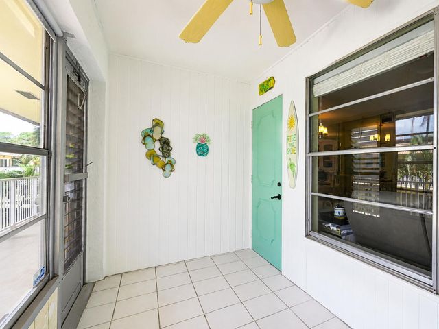 632 SNUG HARBOR Drive D18, Boynton Beach, FL 33435