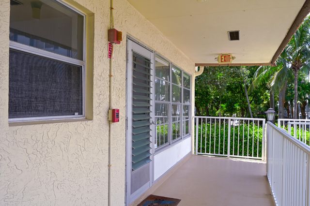 632 SNUG HARBOR Drive D18, Boynton Beach, FL 33435