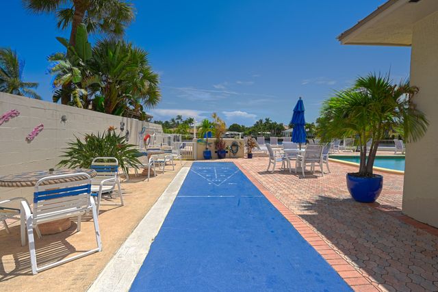 632 SNUG HARBOR Drive D18, Boynton Beach, FL 33435