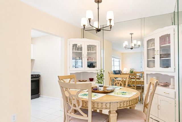 632 SNUG HARBOR Drive D18, Boynton Beach, FL 33435