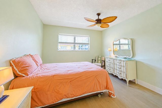 632 SNUG HARBOR Drive D18, Boynton Beach, FL 33435