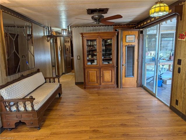 807 Holly Berry CT, North Fort Myers, FL 33917