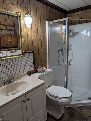 807 Holly Berry CT, North Fort Myers, FL 33917