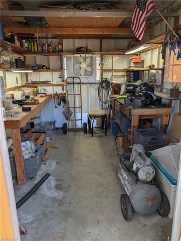 807 Holly Berry CT, North Fort Myers, FL 33917