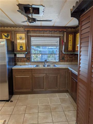 807 Holly Berry CT, North Fort Myers, FL 33917