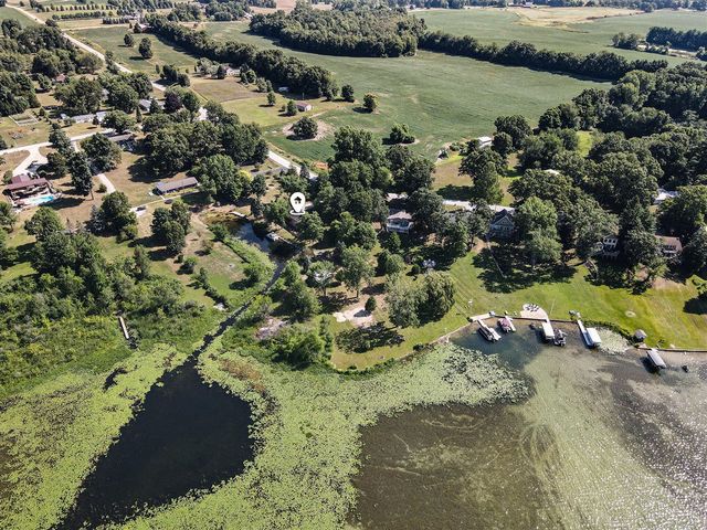 57436 Gearharts Landing Road, Three Rivers, MI 49093