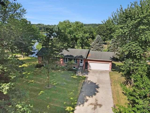57436 Gearharts Landing Road, Three Rivers, MI 49093