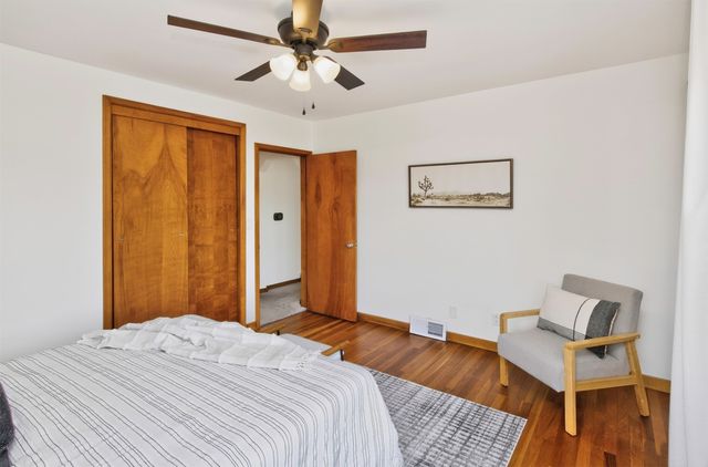 5000 Pleasant Street, Des Moines, IA 50312