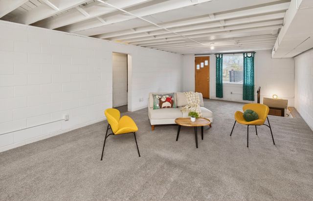 5000 Pleasant Street, Des Moines, IA 50312